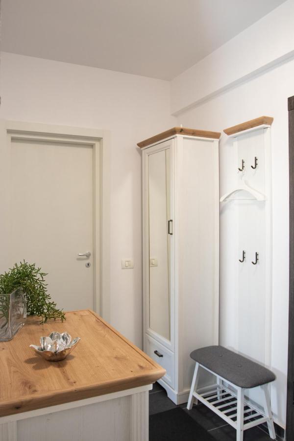 Lazo Two Room- Luxury Apartment Bucarest Extérieur photo