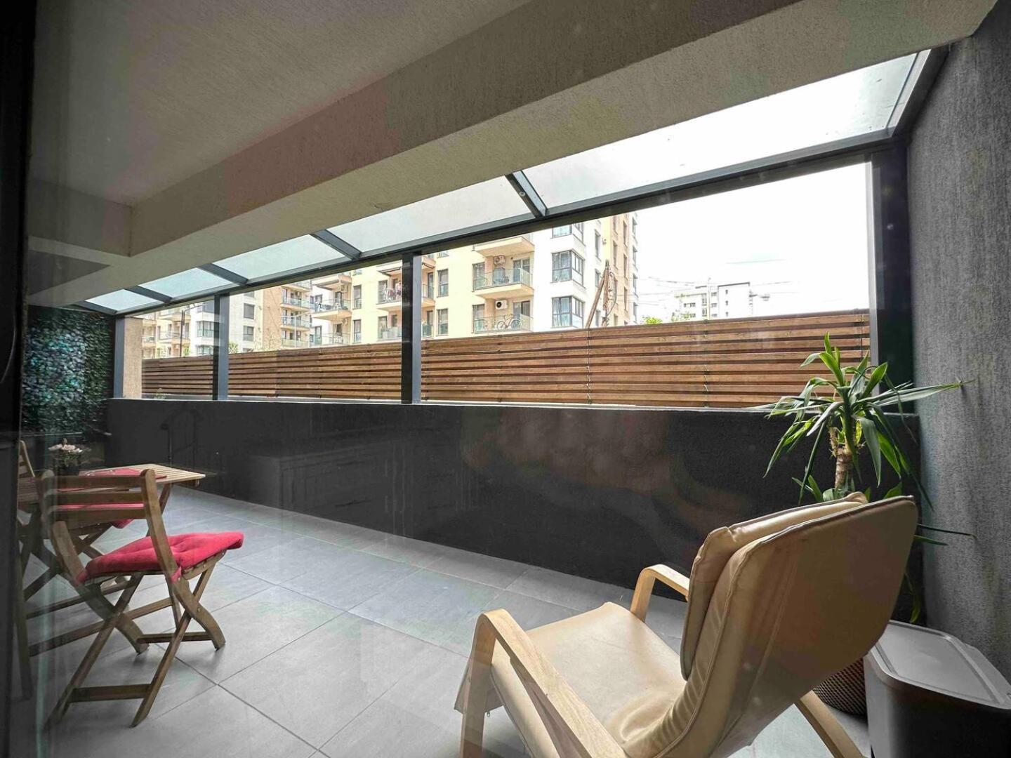 Lazo Two Room- Luxury Apartment Bucarest Extérieur photo